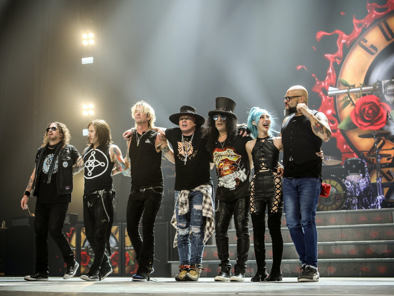 Guns-N-Roses-live-press-shot-2021