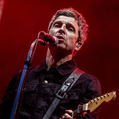 2JDB6AF London, 19th June 2022. Noel Gallagher performing live at the Heritage Live Concert in Kenwood House, Hampstead, with his band Noel Gallagher's High Flying Birds Picture Credit: ernesto rogata/Alamy Live News