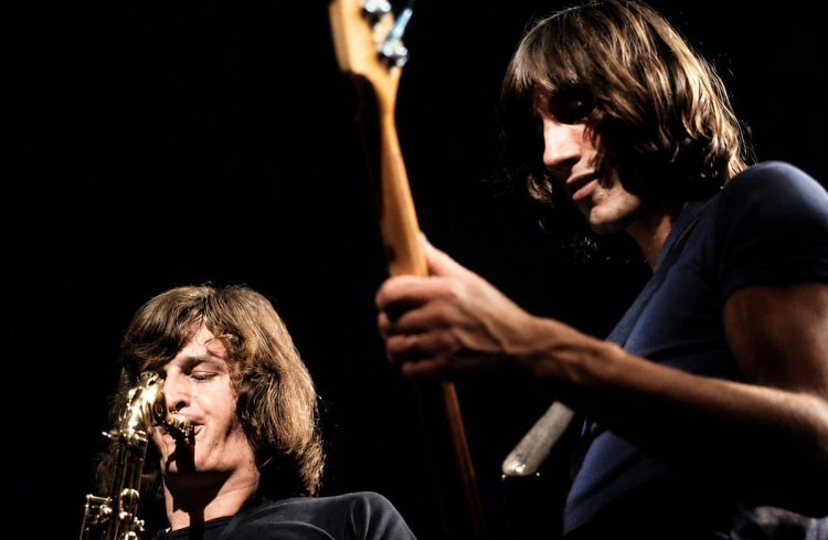 Dick Parry, Saksofonis Legendaris di Balik Mahakarya Pink Floyd, Meninggal Dunia Pada Usia 83 Tahun