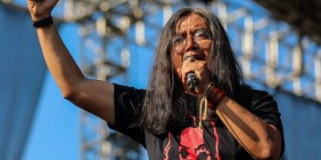 Menolak Pensiun, Memeluk Kesunyian: Kisah Hidup Rock n’ Roll Total ala Heydi Ibrahim Powerslaves