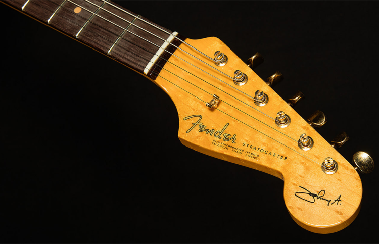 Fender Desak Produsen Butik Hentikan Produksi Replika Stratocaster