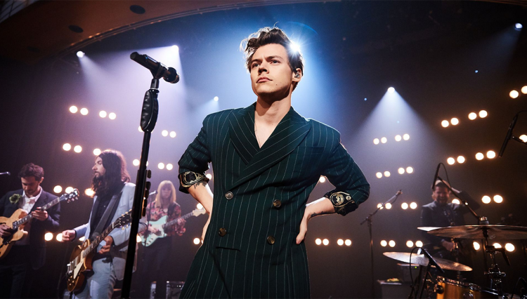 Harry Styles Tanggapi Seruan “Viva Palestina” Dari Penonton: Sikap Politik di Atas Panggung Konser